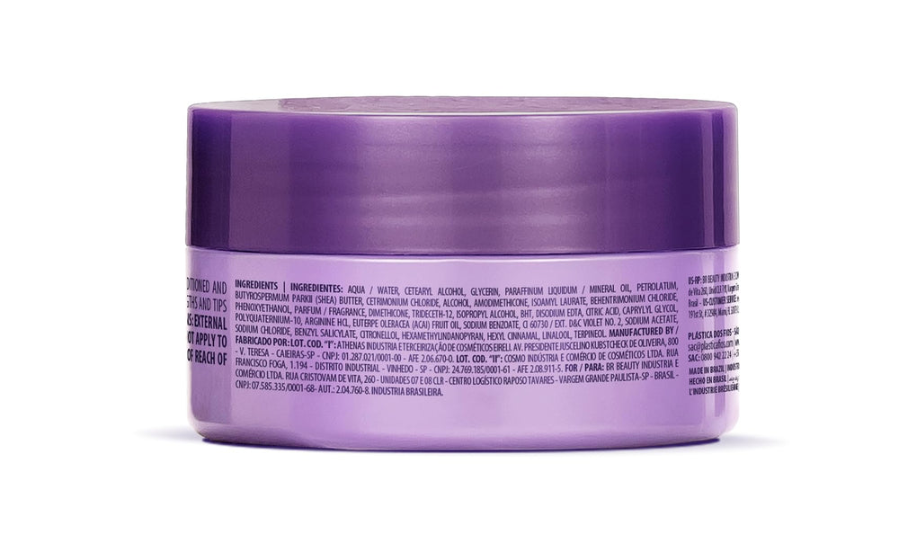 CADIVEU Plastica Dos Fios Hair Treatment Mask application in progress