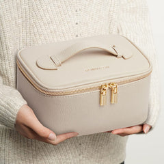 Camdeez ROWNYEON makeup bag interior divider keeps cosmetics organized and accessible