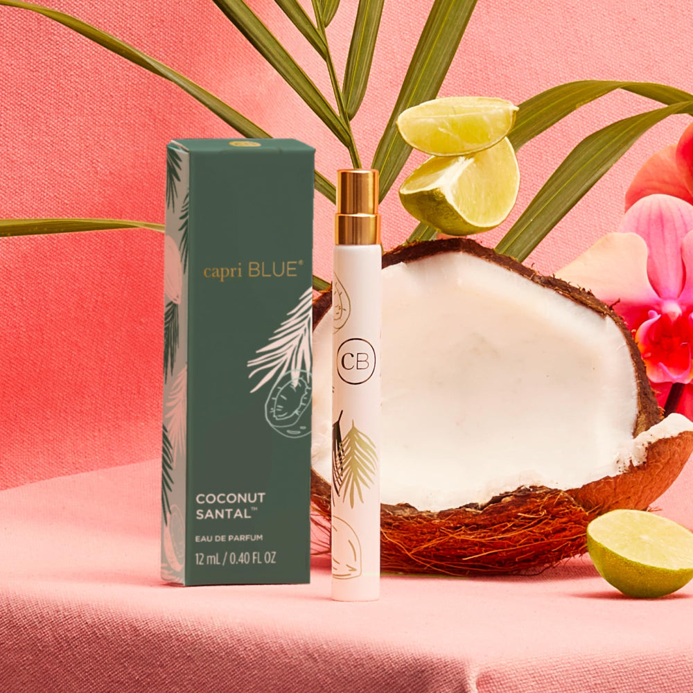 Capri Blue Coconut Santal close-up with hibiscus and lime notes evokes a tropical mood.