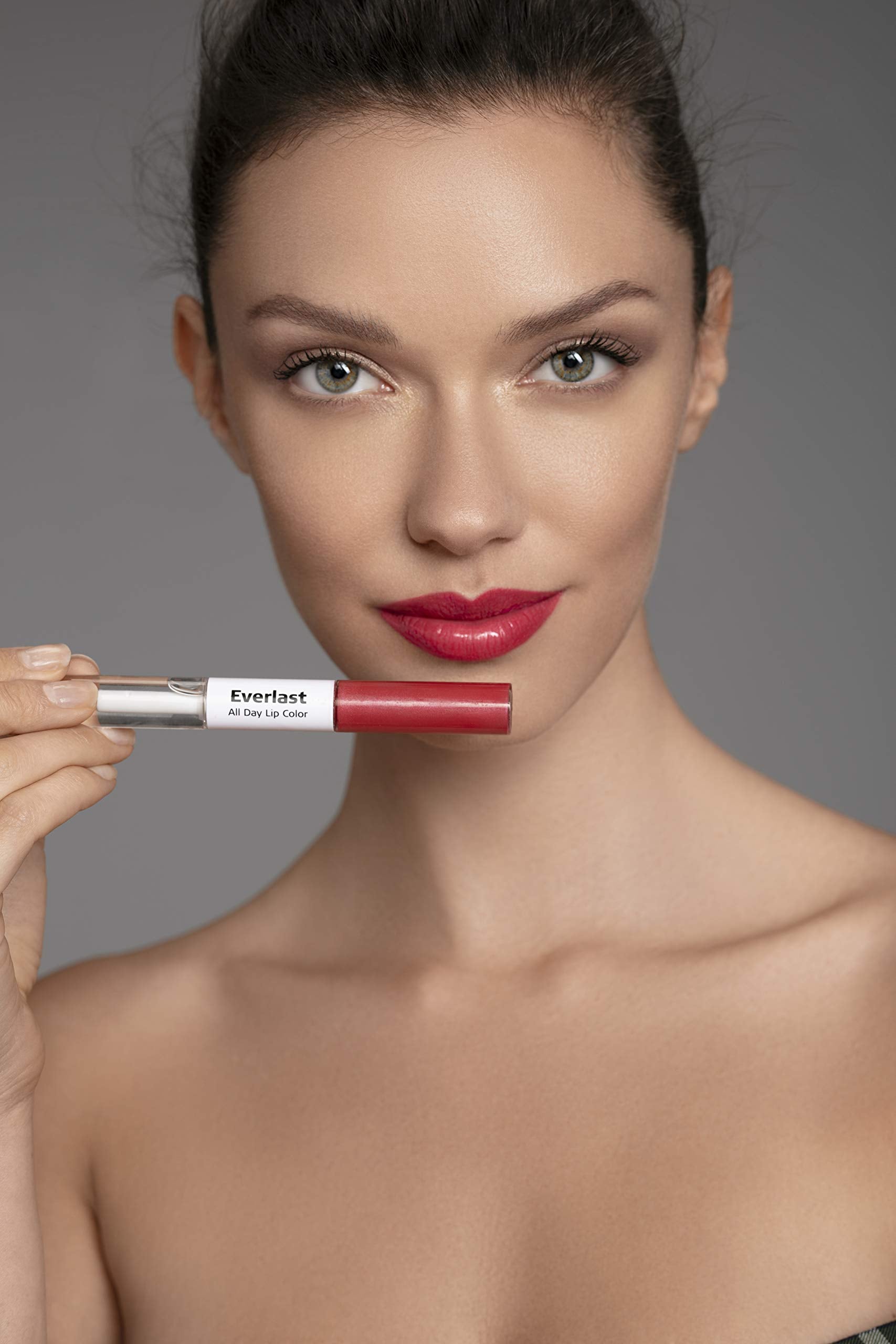Careline Everlast 719 Light Berry dual applicator demonstrates color and glossy seal