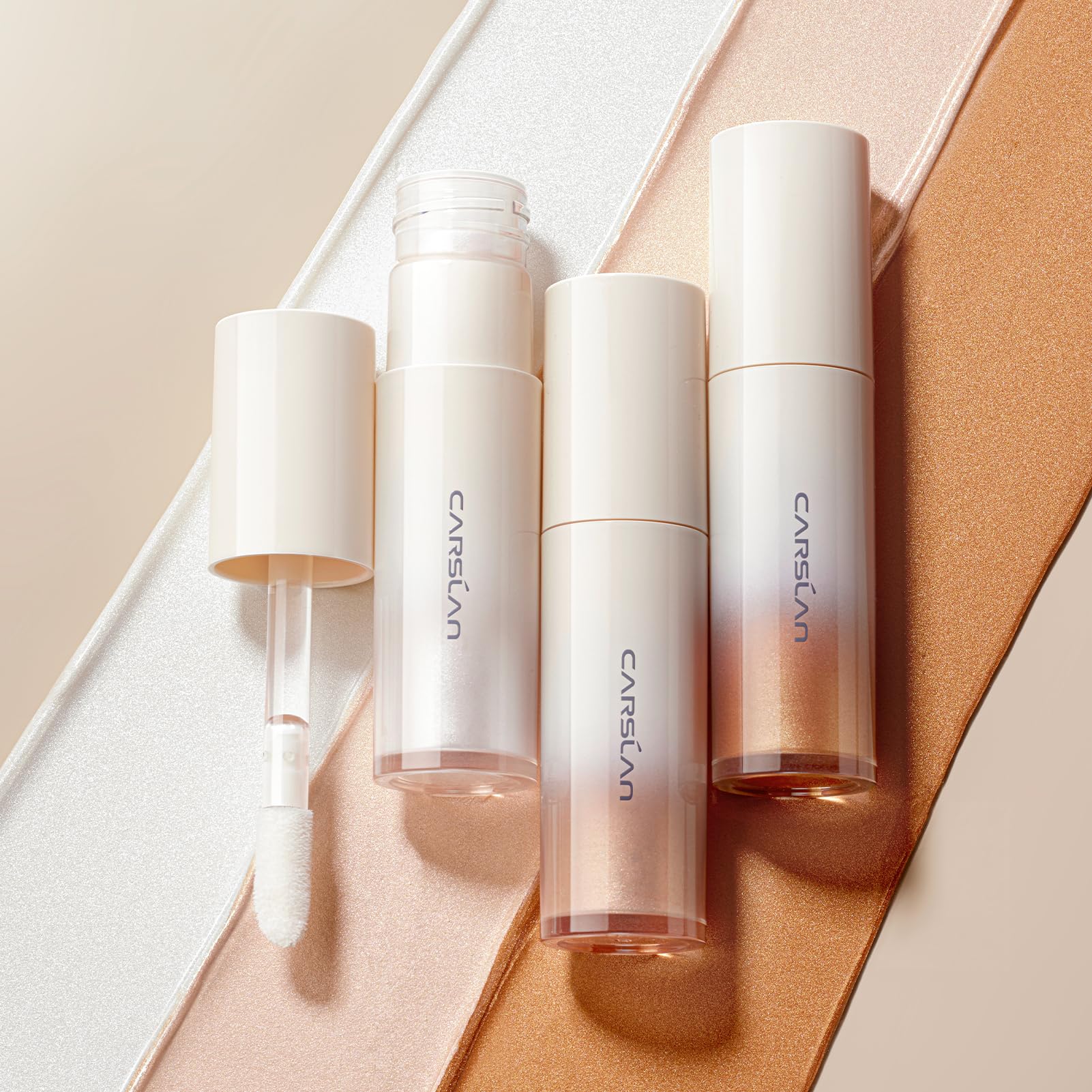 CARSLAN 3D Liquid Highlighter Champagne Gold application tip for precise placement.