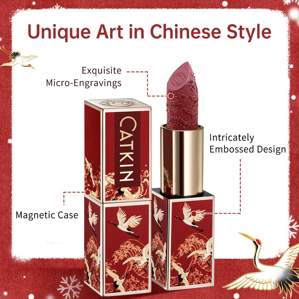 Catkin swatch reveals rich color payoff and matte finish