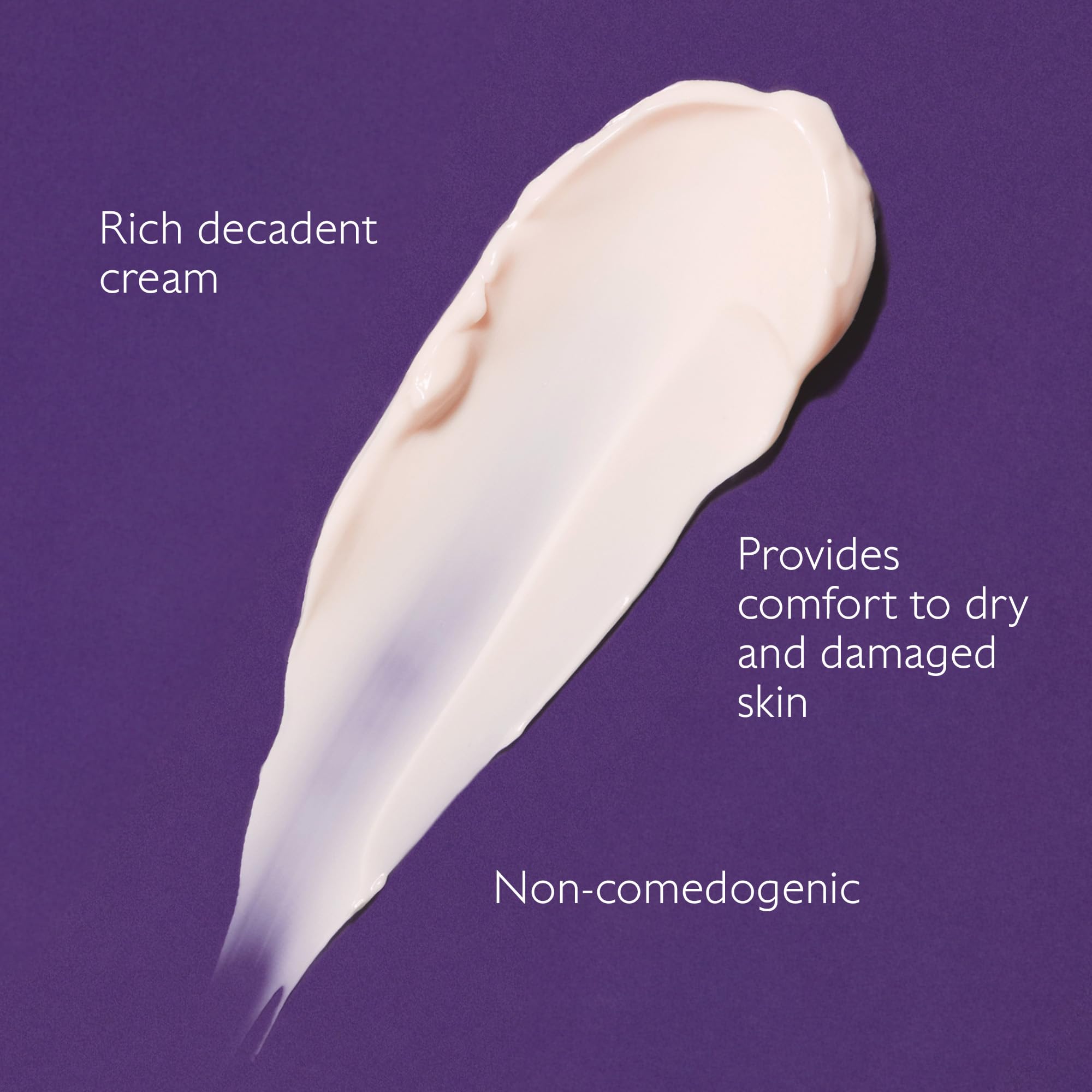 Caudalie Premier Cru Rich Cream on neck and decollete during application