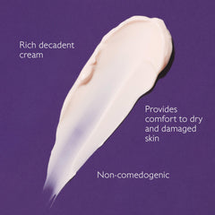 Caudalie Premier Cru Rich Cream on neck and decollete during application