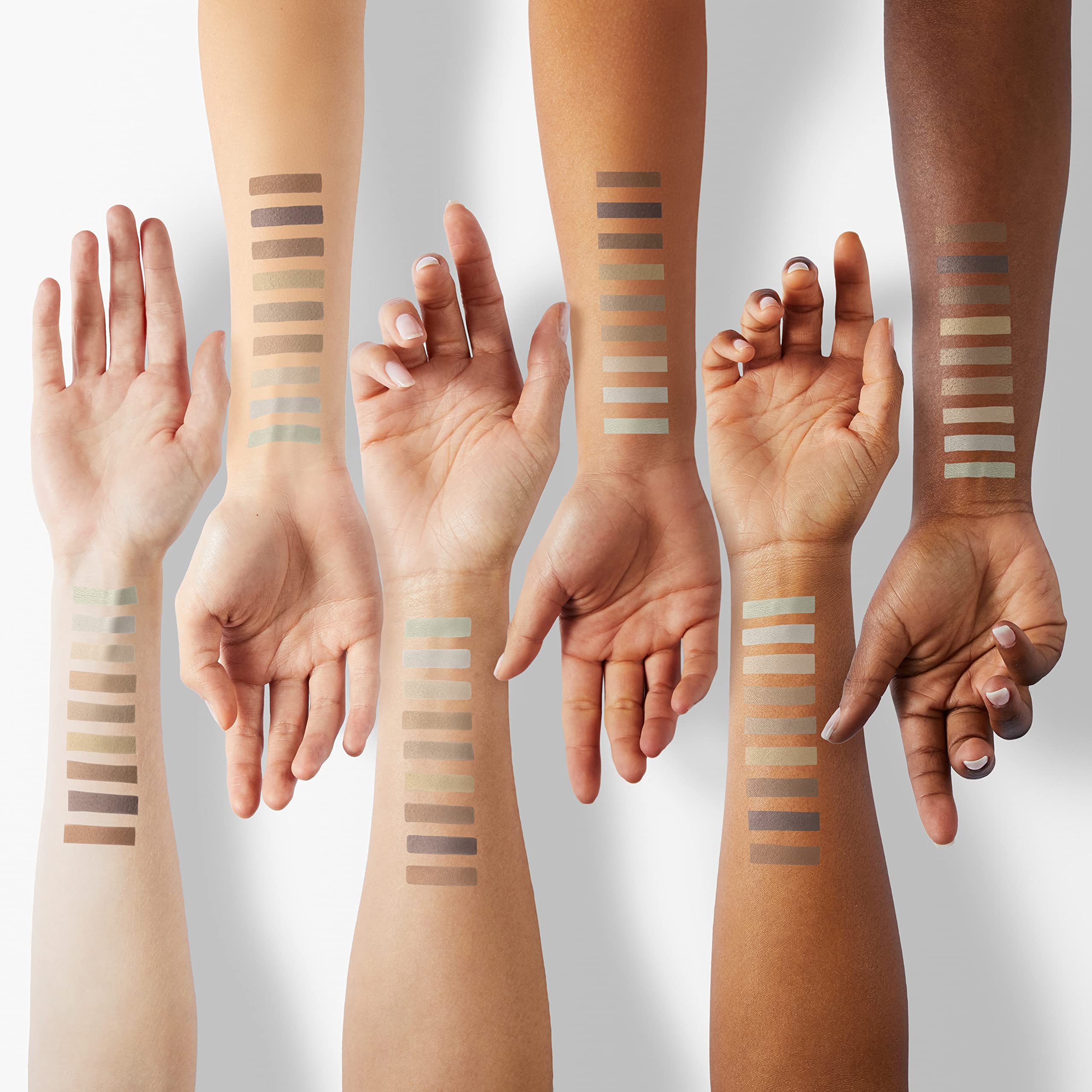 Ccolor clean formulation is paraben-free and cruelty-free for ethical makeup.
