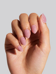Celebritips Salon U-ltimate Misty Rose nails kit with 32 pieces in 16 sizes for precise fit.