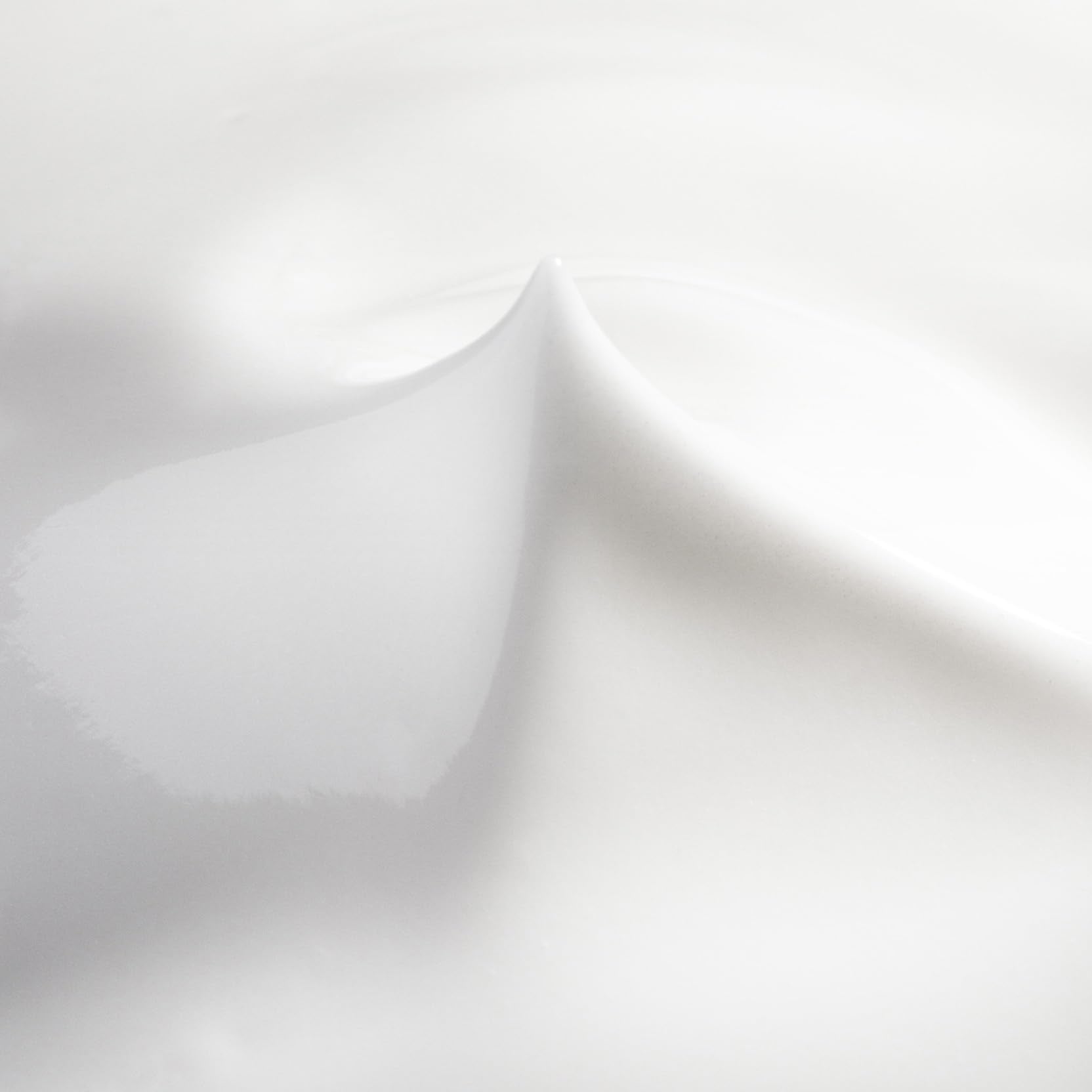 Applying Cellmen Face Cream on hand demonstrates easy spread and smooth finish.