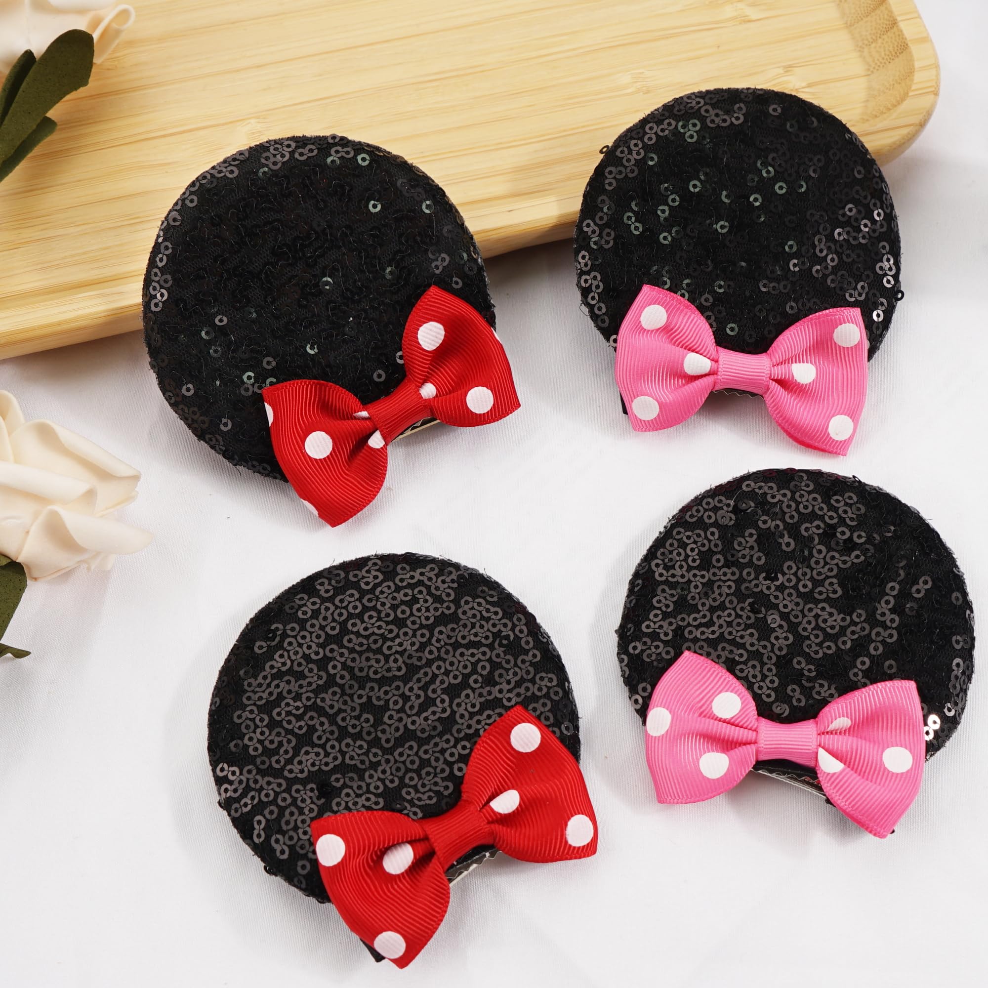 CellElection mouse ears clip available in multiple colors for versatile styling.