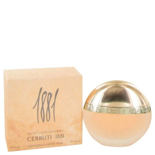 Cerruti 1881 bottle close-up showing refined design for everyday use