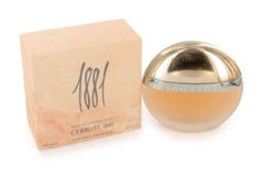 Cerruti 1881 cap detail emphasizes elegant finishing touches