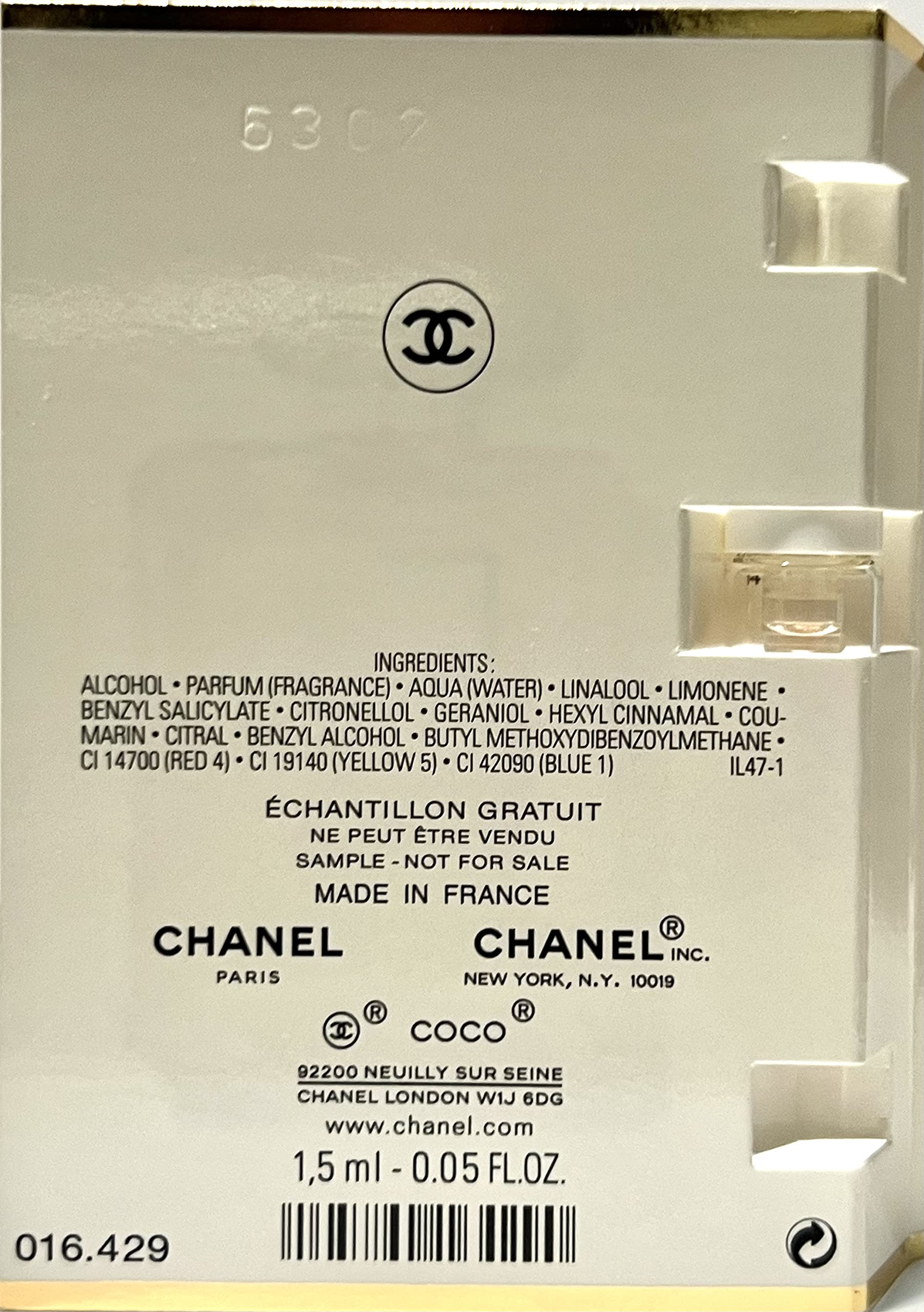 CHANEL Coco Mademoiselle bottle cap close-up highlights design