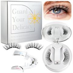 CHENSPLEND magnetic eyelashes with applicator in a silver box for easy storage.