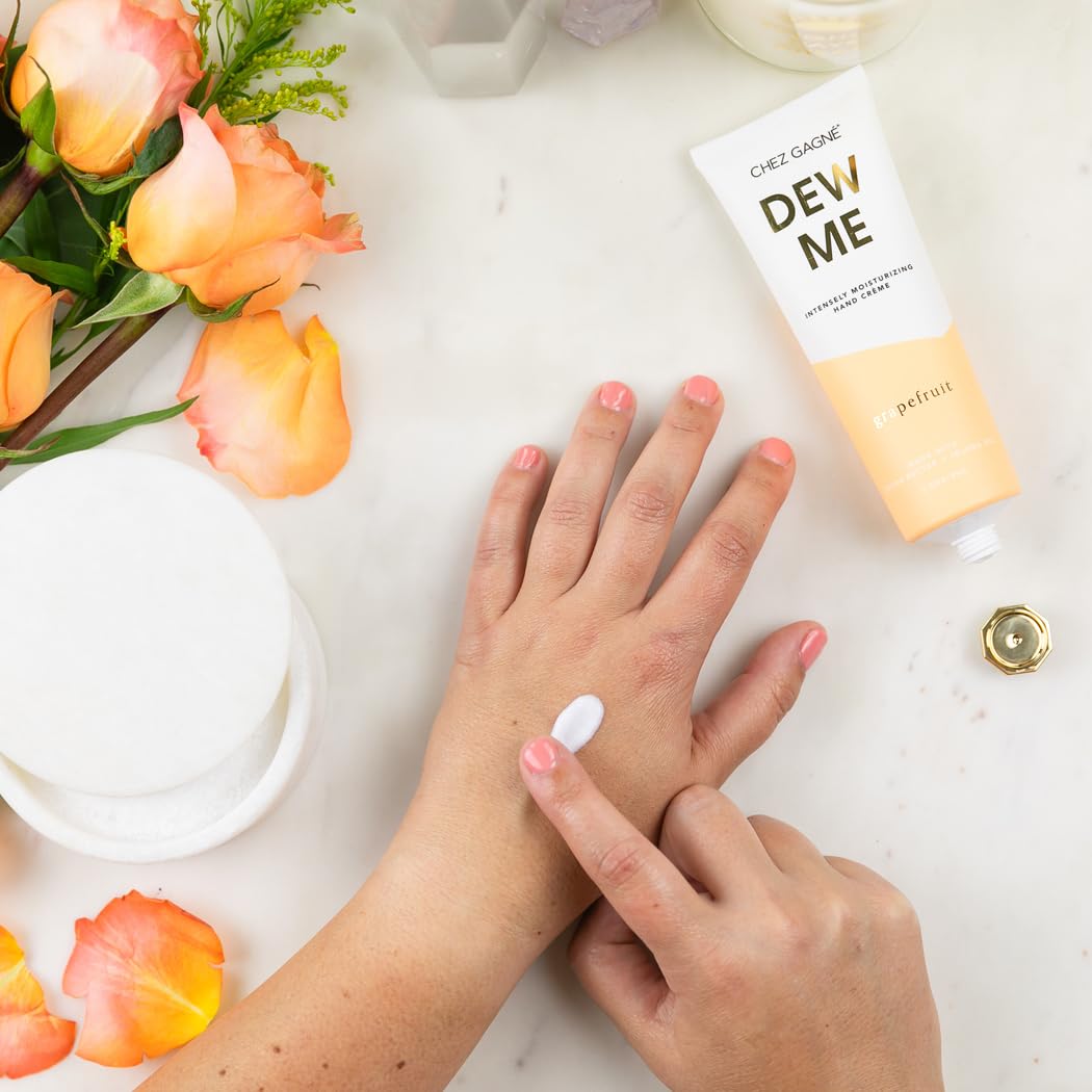 Antioxidant-rich formula in Chez Gagné Dew Me Hand Crème for daily hydration.