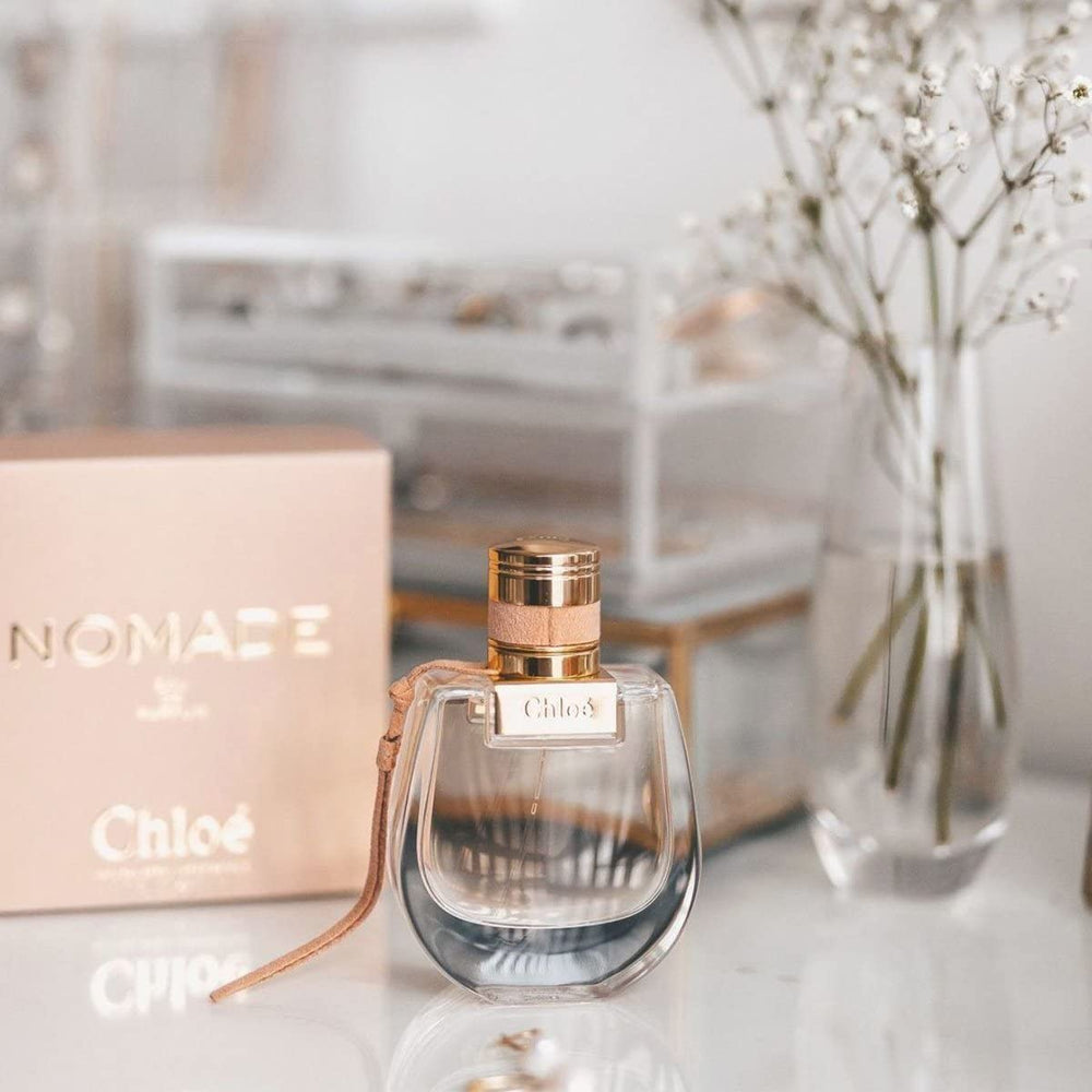Chloe Nomade Mini bottle with neutral tones reflects everyday wearability.