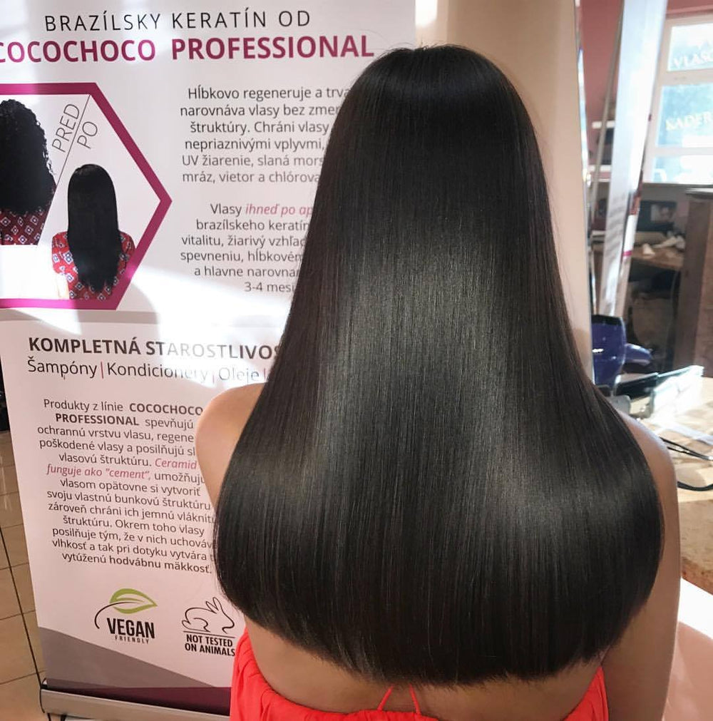 Cocochoco Gold 250 ml bottle showcases premium keratin solution for a glossy finish.