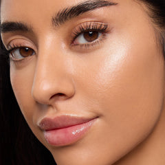 ColourPop Ohana highlighter on nose tip and Cupid’s bow for definition.