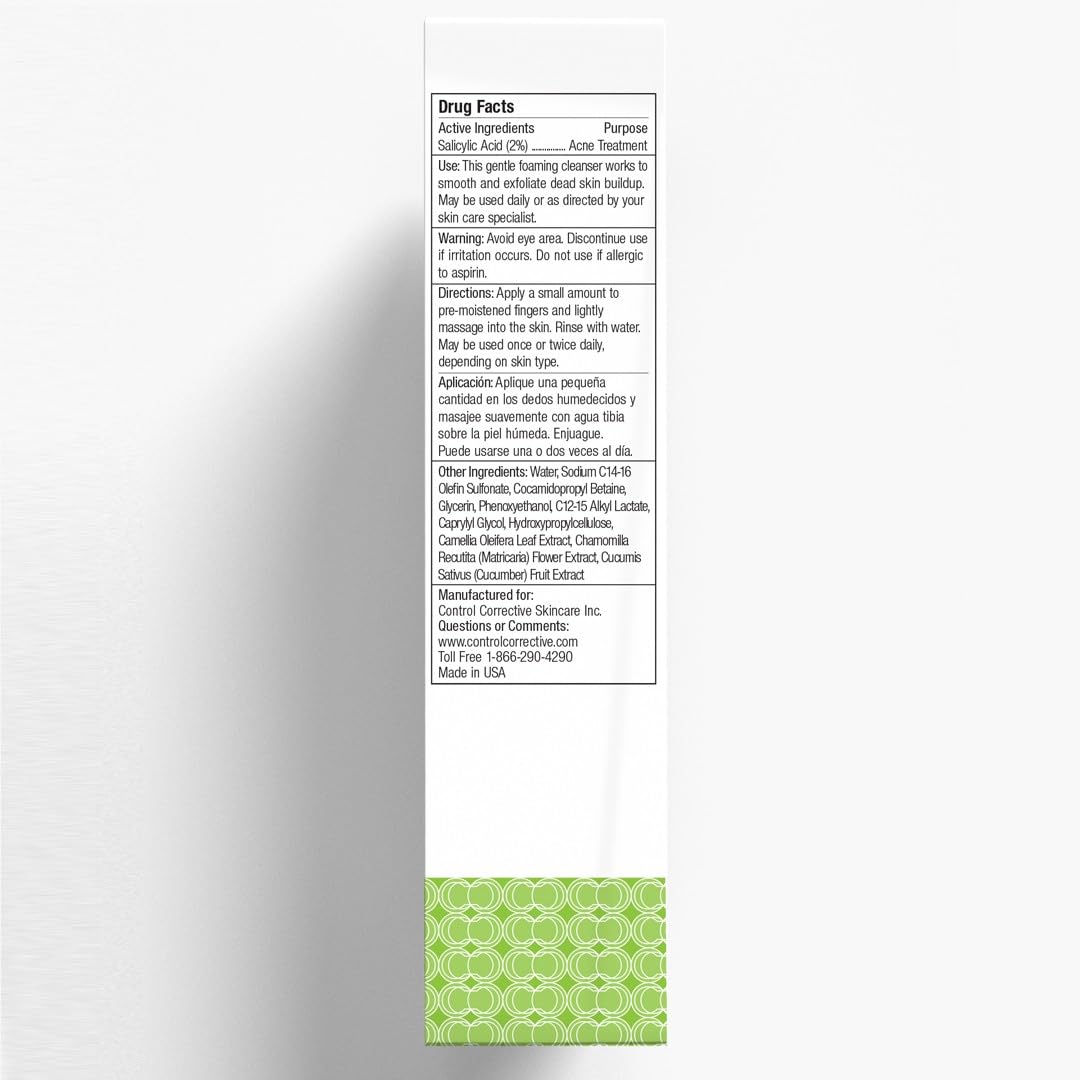 CONTROL CORRECTIVE Salicylic Wash skin after cleansing shows smoother texture.