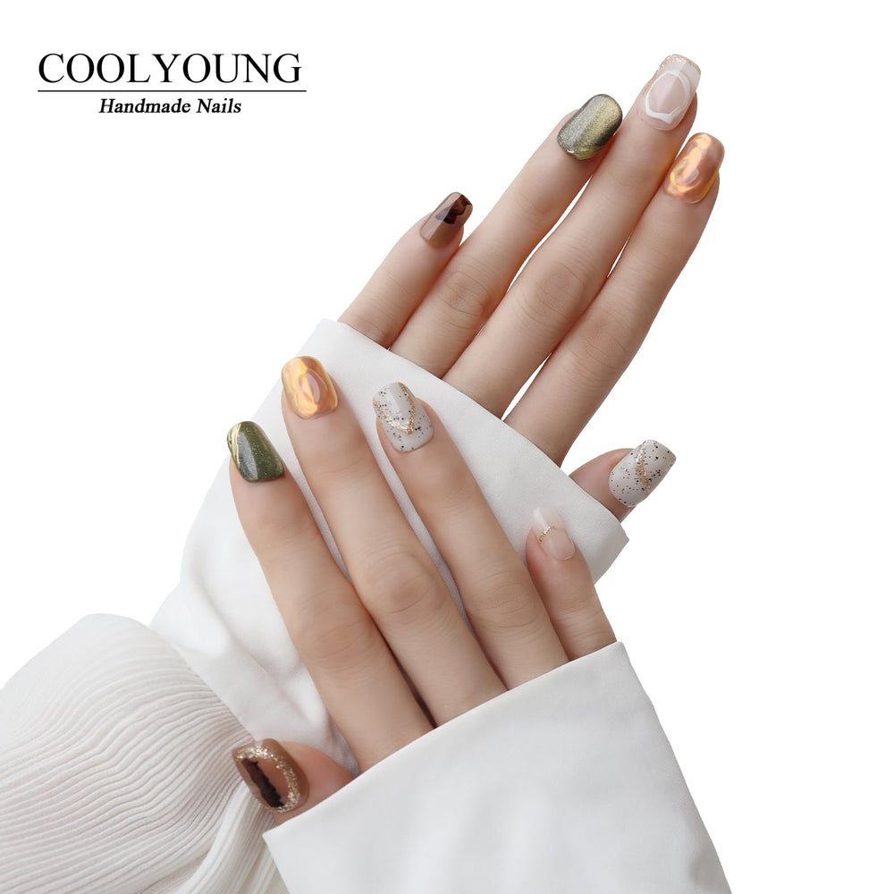 CoolYOUNG handmade nails with adhesive tabs enable quick three-minute application.