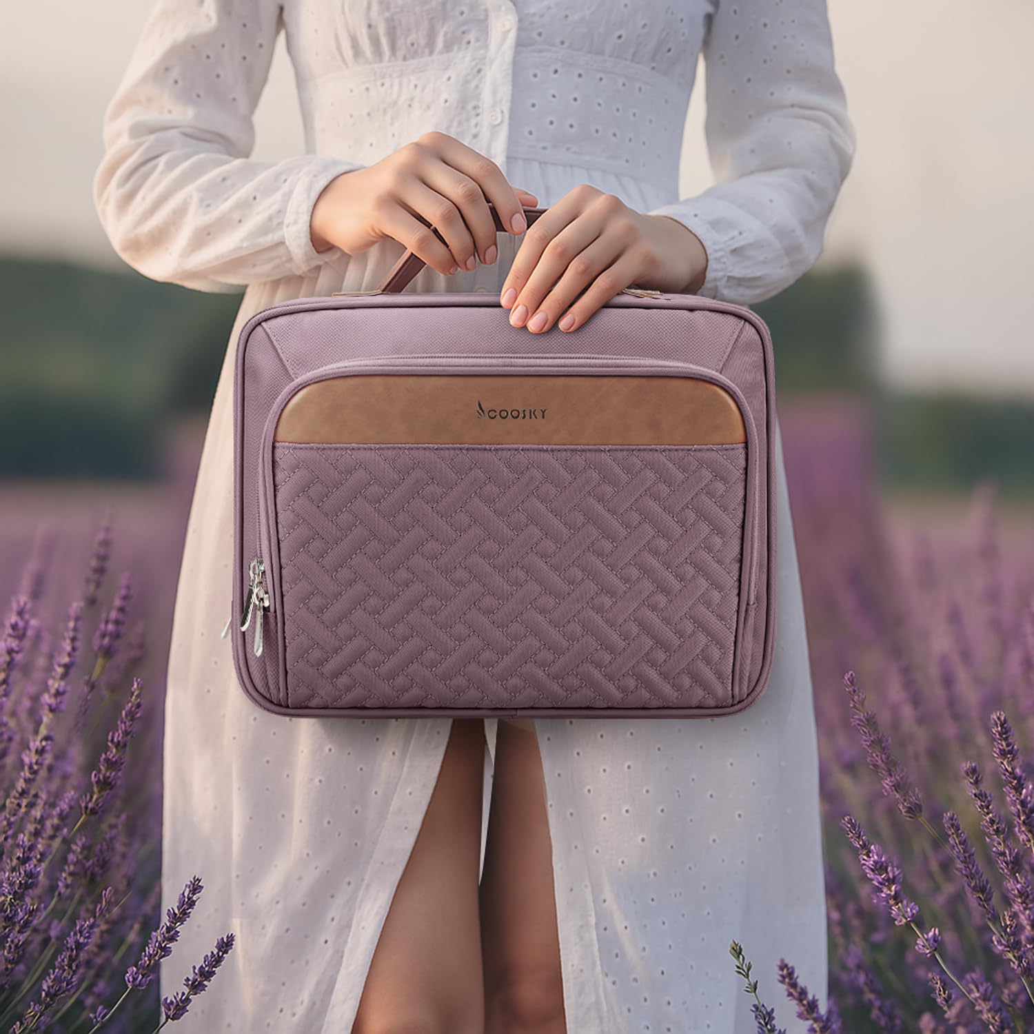 COOSKY jewelry-compartment view shows safe storage for rings and necklaces during travel