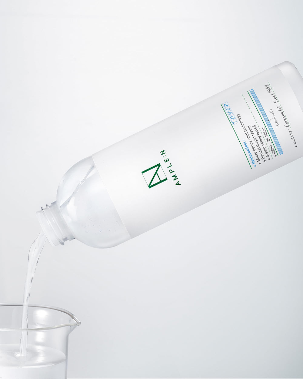 CORÉANA Ample:N Toner pump bottle for easy dispensing