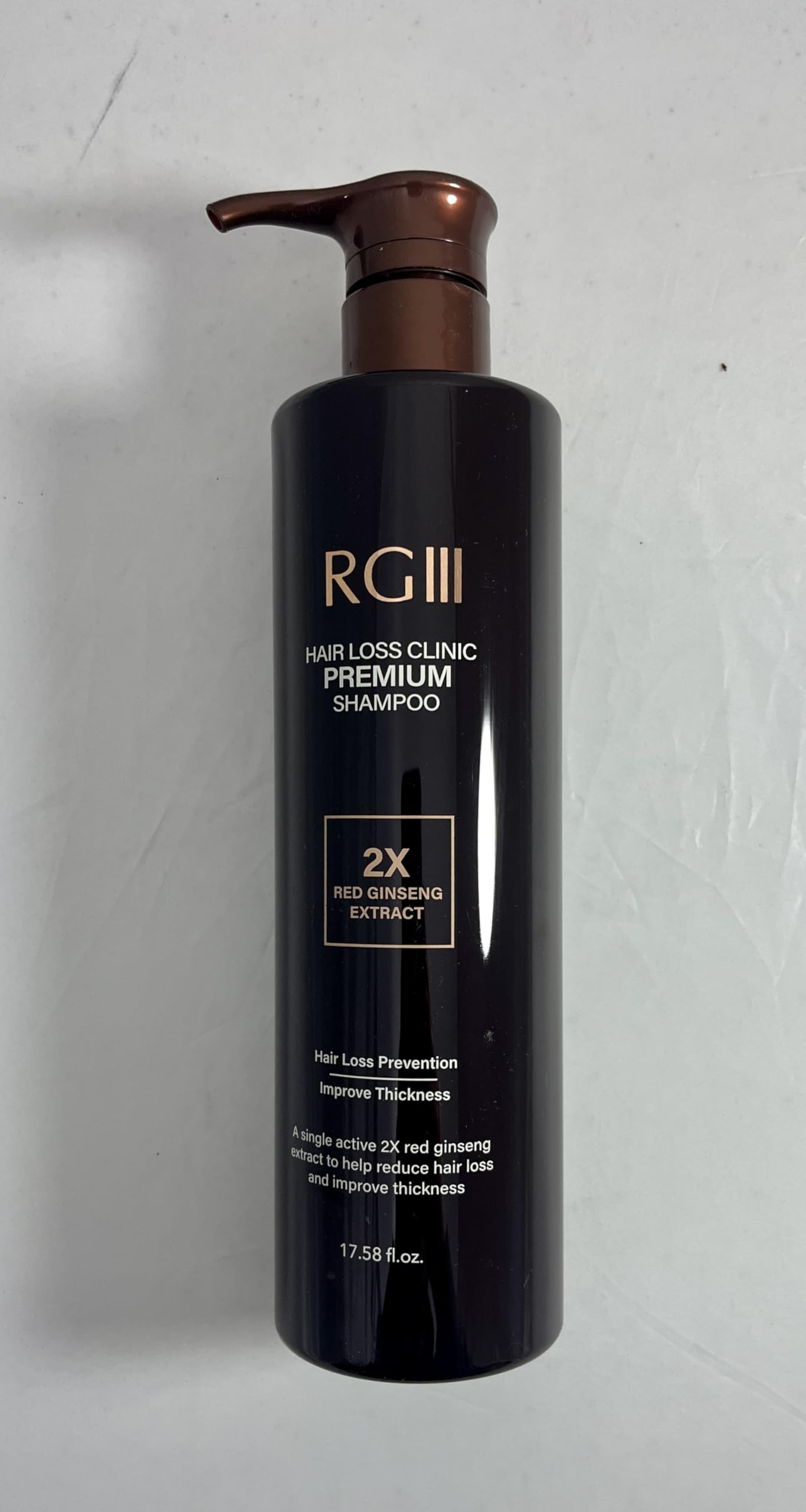 COSMOCOS RG3 shampoo lather forms rich foam on hair.