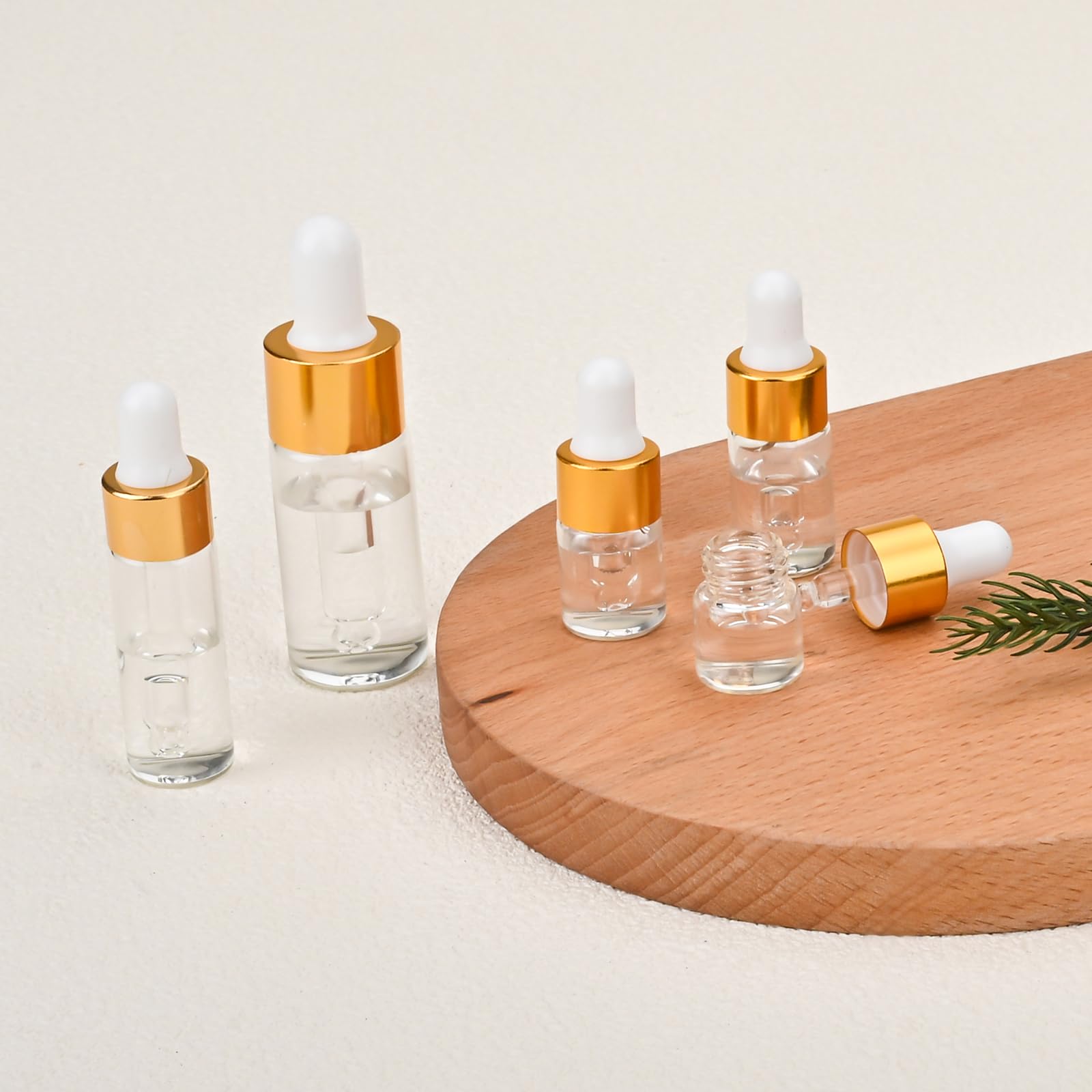 COTOM 1ml bottle with thread-cap and petite size for easy daily use.
