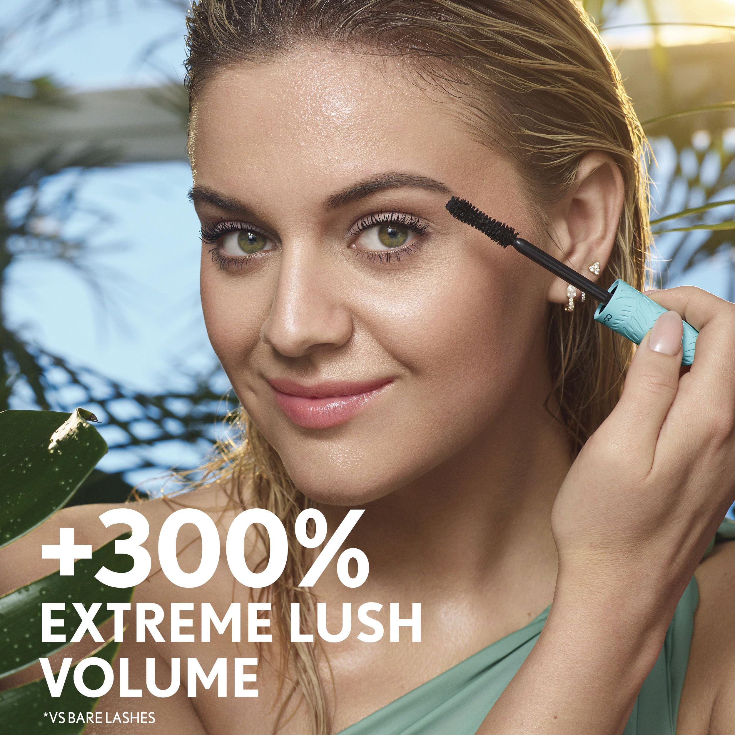 CoverGirl Lash Blast Cleantopia ophthalmologist-tested formula is safe for sensitive eyes.