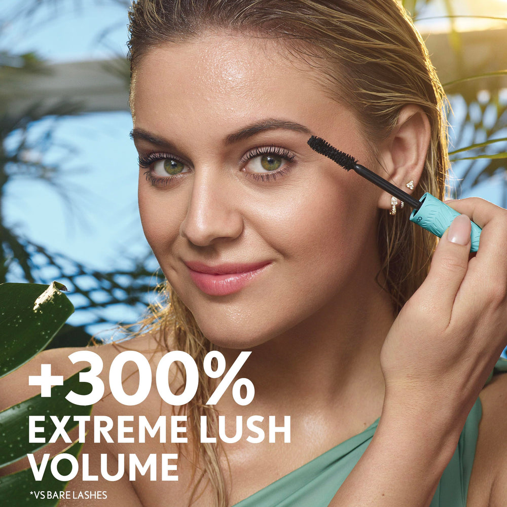CoverGirl Lash Blast Cleantopia ophthalmologist-tested formula is safe for sensitive eyes.