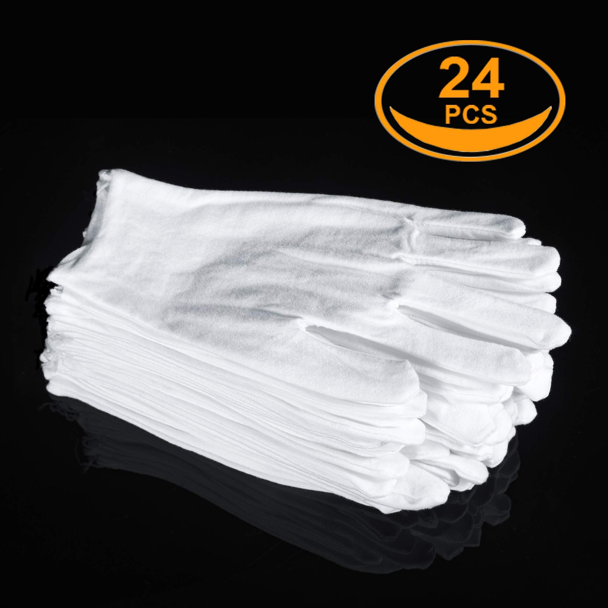 COYAHO gloves worn during skincare help keep hands moisturized