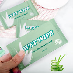 Cptoion wipe unfolded to 18x20cm for larger cleanups.