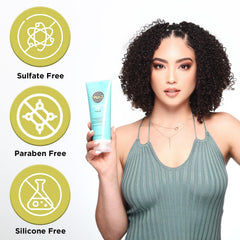 Packaging box of Curldaze Ultra Moisture Creme.