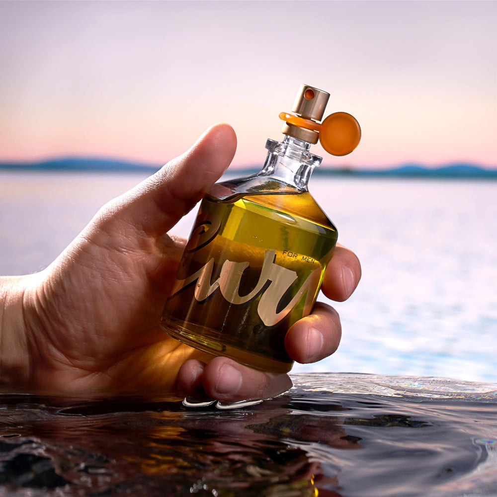 Curve Men Cologne Bergamot note adds a bright citrus touch.