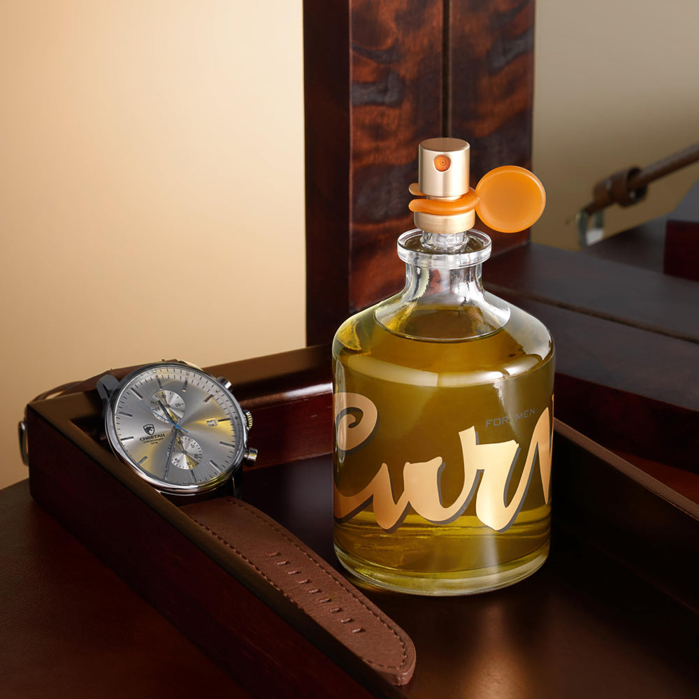Curve Men Cologne Sandalwood note deepens warmth and masculine character.