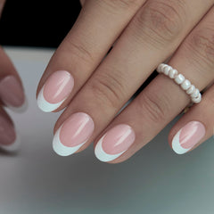CurvLife glossy salon-style nails close-up with high-shine finish