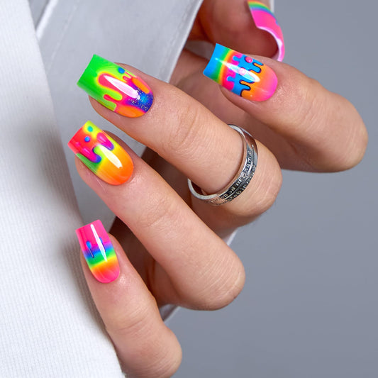 CurvLife press on nails 32-piece set for quick salon-style manicures at home.