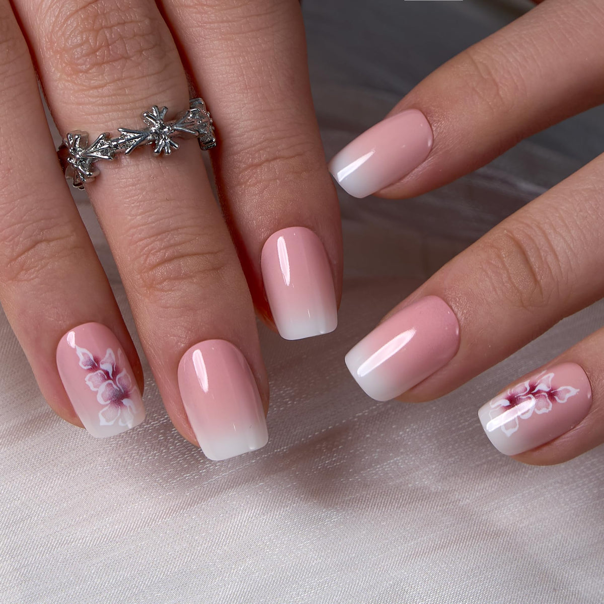 CurvLife press-on nails in apricot design for a salon-like manicure at home