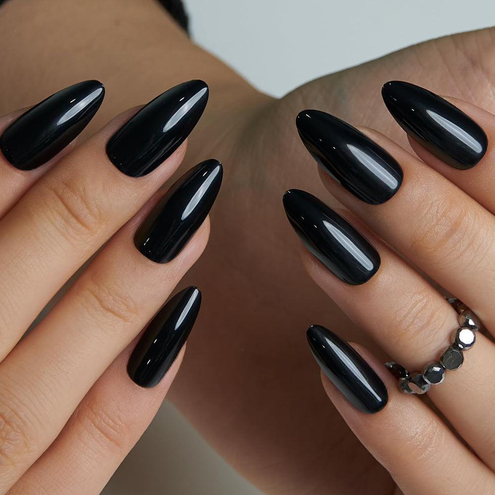CurvLife Nails with salon gloss and crisp edges for refined style.