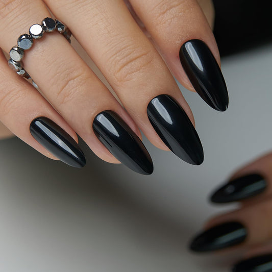 CurvLife Soft Gel Nails offer natural fit and comfortable daily wear.