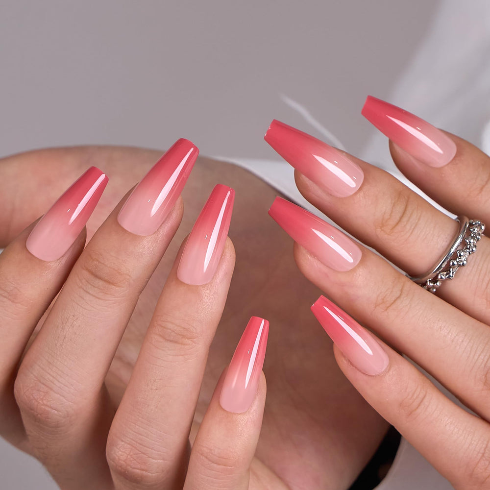 CurvLife nails hug the natural nail bed for a comfortable all-day fit.