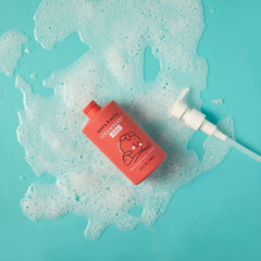 Dabble & Dollop strawberry 3-in-1 kids shampoo highlighting tear-free cleansing.