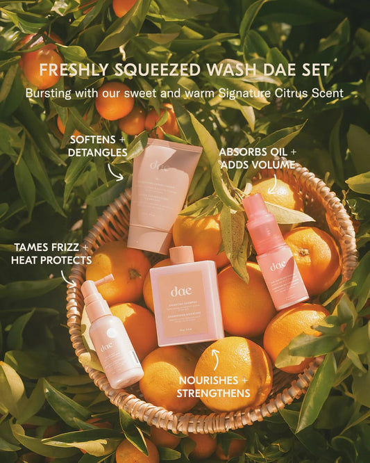 DAE Freshly Squeezed Wash Set squeeze demonstrates easy, quick lather for busy mornings.