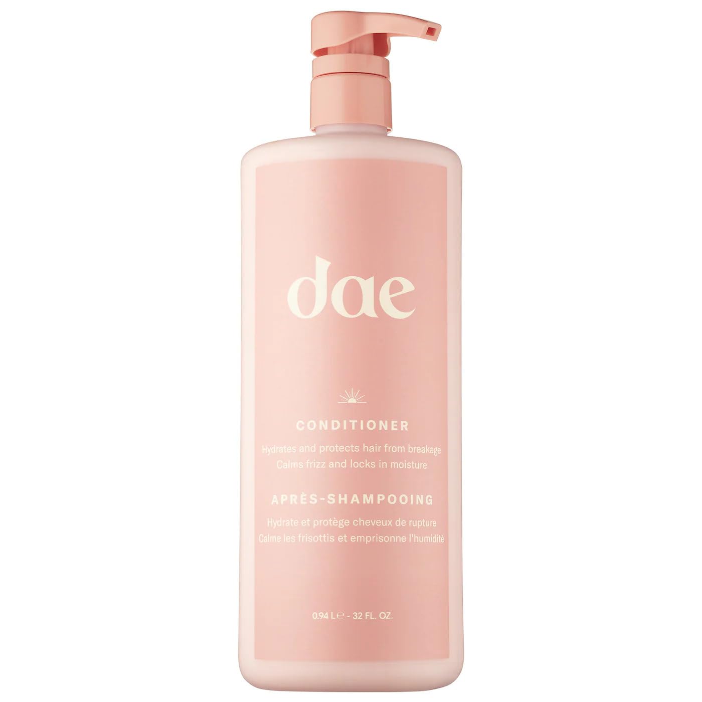 DAE Signature Conditioner bottle closeup highlighting moisture and frizz control