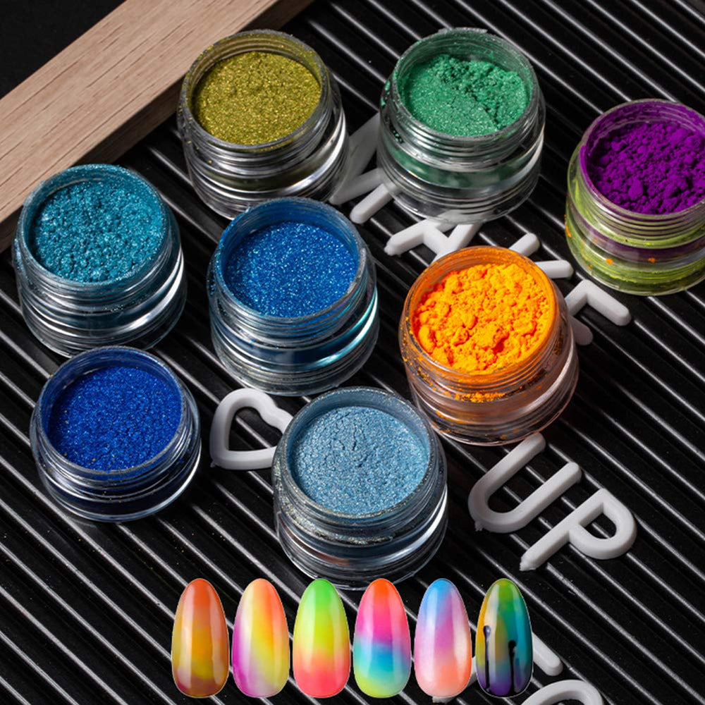 DAGEDA pearlescent colors brighten nails with shimmering finishes
