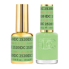 DAISY DND Area 51 gel polish bottle in light green for a chic manicure
