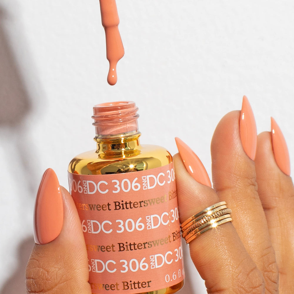 DAISY DND Bittersweet 306 lacquer bottle complements the gel shade for a matching finish