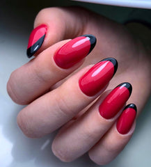 Daisy DND Cherry Punch lacquer bottle with glossy finish for everyday wear