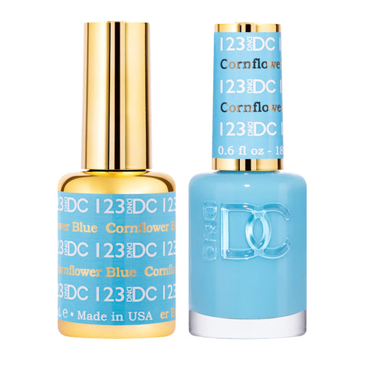 DAISY DND DND DC cornflower blue bottle for bold manicure with rich pigment.