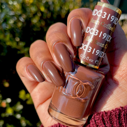 DAISY DND DC Coffee Bean gel polish swatch shows true brown color and depth.