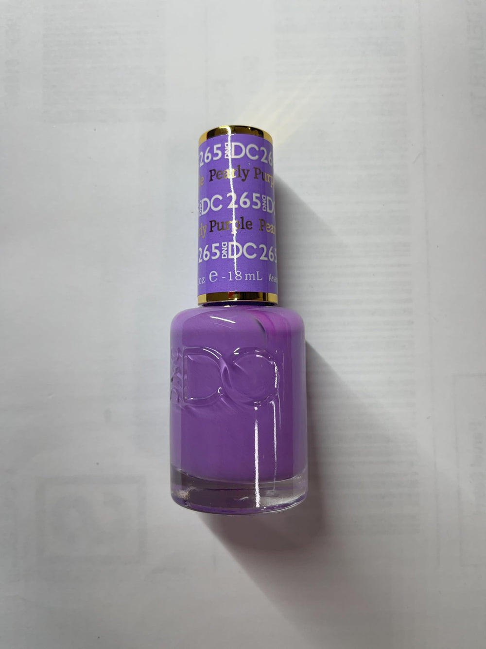 DAISY DND DC gel polish set purple collection shows UV/LED compatibility