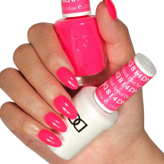 DAISY DND lacquer bottle from pink collection with matching shade for cohesive nails.